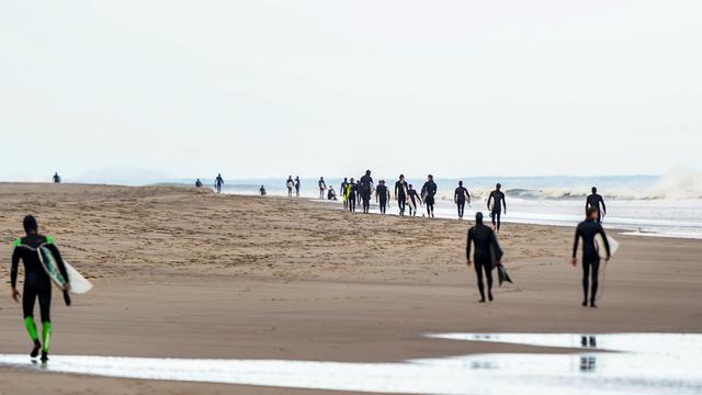 Walking up the point at Skeleton Bay, 2023. Photo: Ian Thurntill