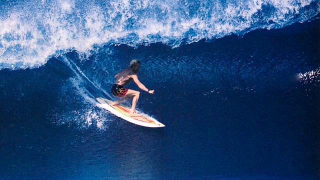 Matt Kechele, Pipeline, 1986. Photo: Tom Dugan