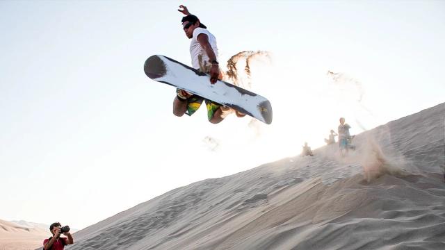 Sandboarding, Peru, 2016