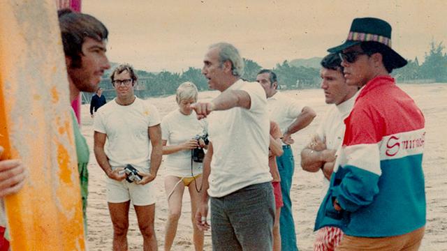 Eduardo Arena, center, 1970 Smirnoff, Makaha