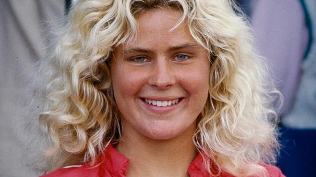 Kim Mearig, 1984 Rip Curl Bells winner. Photo: Rennie Ellis