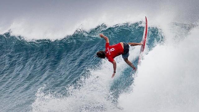 Matt Wilkinson, Quiksilver Pro, Snapper Rocks, 2016. Photo: Kristin Scholtz