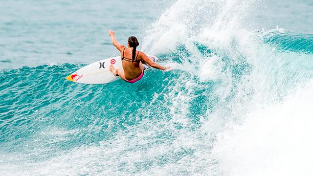 Carissa Moore, layback snap, 2014