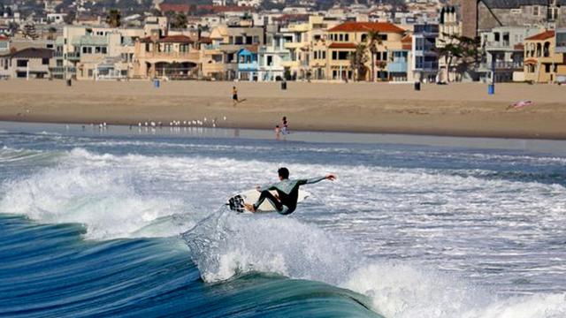 Hermosa Beach, 2010. Photo: Peter Dive