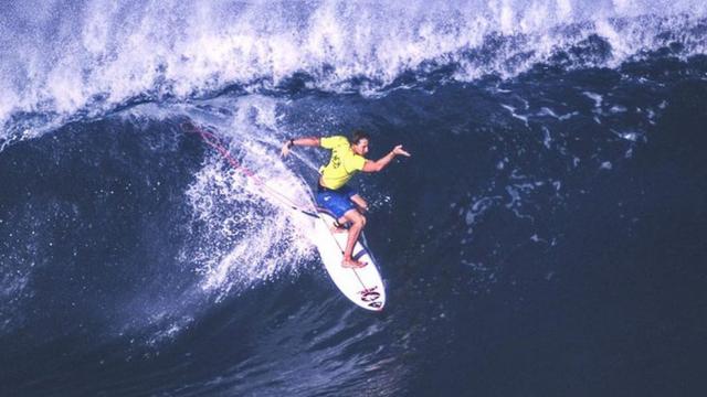 Mike Rommelse, 1992 Pipeline Masters. Photo: Gordinho