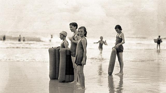 Surfoplanes, Bondi, 1930s