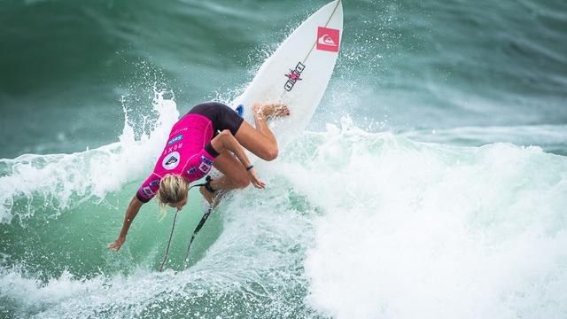 2012 Roxy Pro. Photo: Damien Poullenot/Aquashot