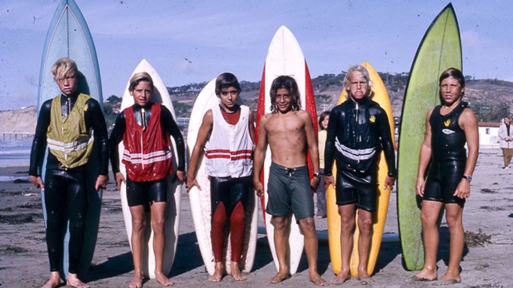 Michael Ho (third from right) at the 1970 Menehune contest, La Jolla Shores.