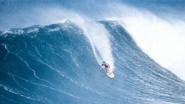 Nat Young on the Ski model, from Weber Surfboards, Sunset Beach, 1968. Photo: LeRoy Grannis