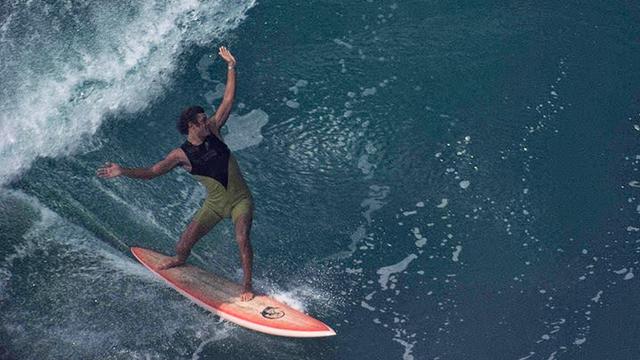 Shaun Tomson, Pipeline, 1976. Photo: Dan Merkel