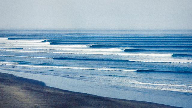 Left-breaking waves at Chicama, Peru, 2013. Photo: Todd Glaser