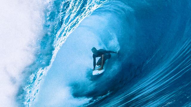 Josh Kerr, Teahupoo, 2013. Photo: Thourad
