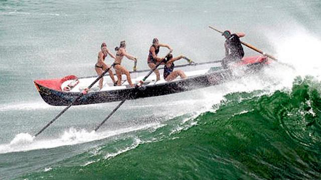 Piha, NZ, women's surf boat crew, 2010
