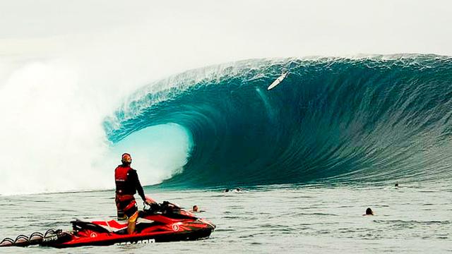 Caught inside at Cloudbreak, 2012. Photo: Brian Bielmann