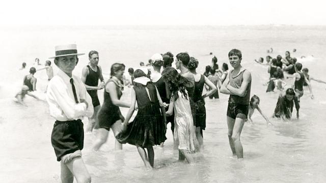 Coogee Beach, 1900