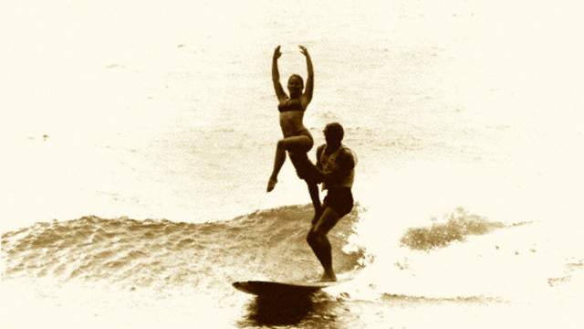 Linda Merrill and Mike Doyle, Ocean Beach, 1963. Photo: LeRoy Grannis