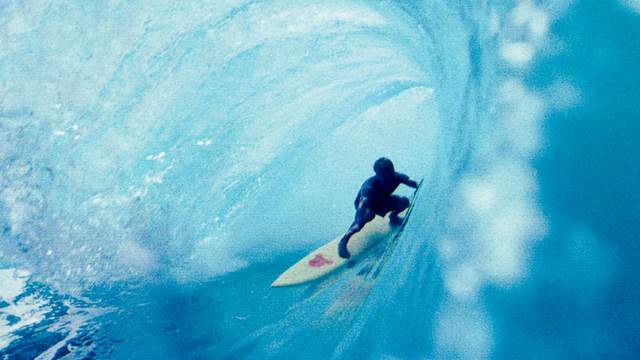 Jackie Dunn, Pipeline, 1980. Photo: Don King