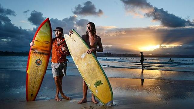 Retro surfers