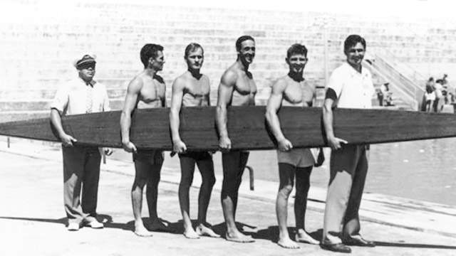 John Lind (center left), Waikiki, 1940