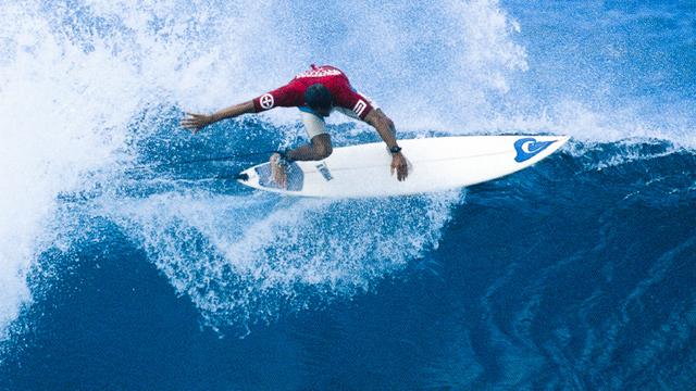 Kelly Slater, Pipeline. Photo: Tom Servais