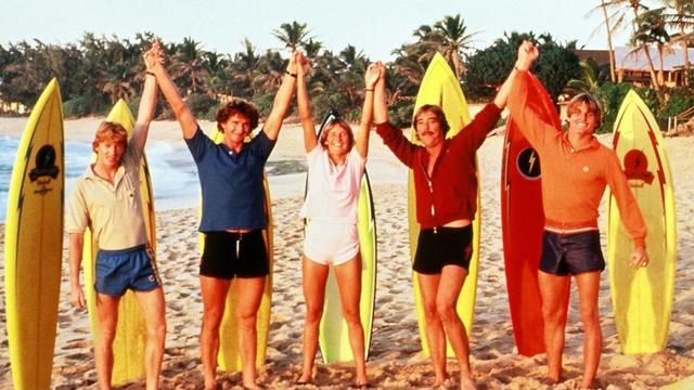(L to R) Bobby Owens, Mark Richards, Margo Godfrey, Rory Russell, Buzzy Kerbox, 1980 Bolt ad shoot