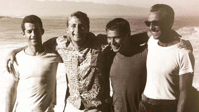 (L to R) Pat Curren, unknown, Buddy-Boy Kaohi, Renny Yater, 1960. Photo: John Severson