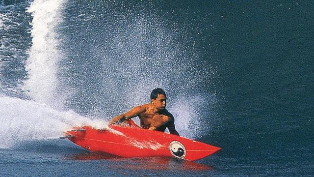 Braden Dias spins out at Pipeline, 1995. Photo: Jeff Divine