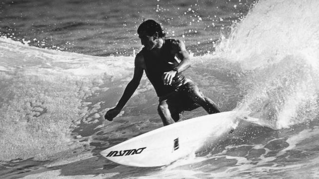Michael Burness, Trestles. Photo: Robert Beck
