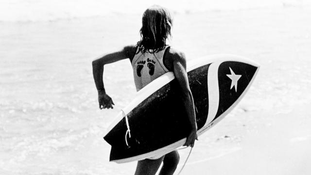 Lynne Boyer, Malibu, 1976. Photo: Jeff Divine