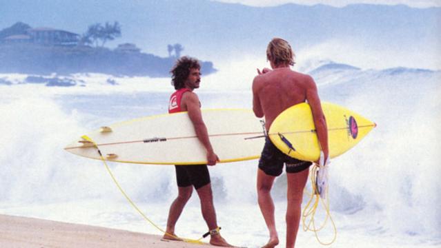 Ronnie Burns (right) and Michael Ho, Waimea, 1989. Photo: Brian Bielmann
