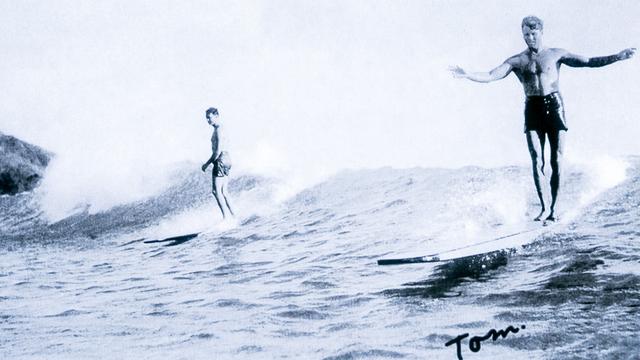 Tom Blake (right), Waikiki