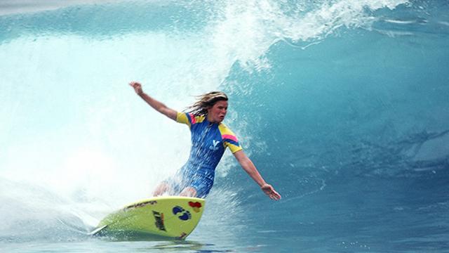Kim Mearig rides an overhead wave in Ventura, 1983. Photo: Simone Reddingius