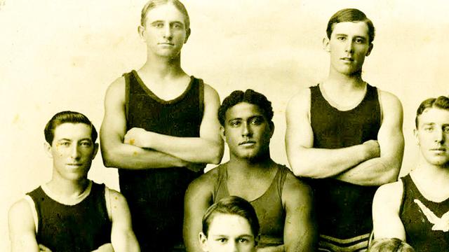 Alick Wickham, center