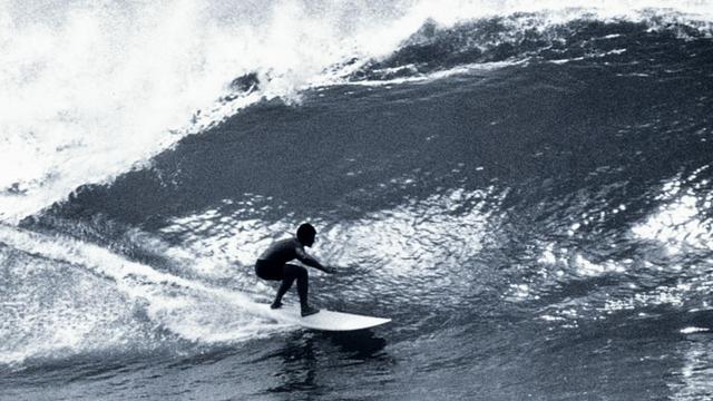 Jose Angel, Pipeline. Photo: Jeff Divine