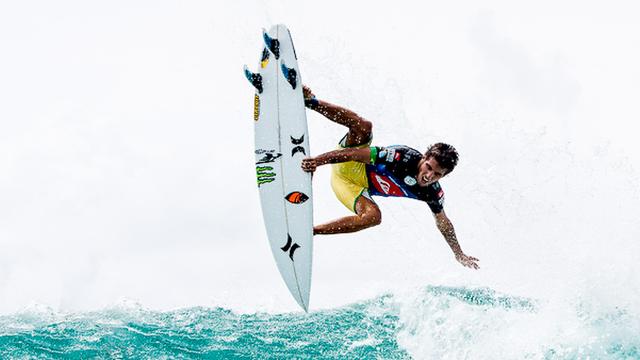 Filipe Toledo, Snapper, 2014. Photo: Corey Wilson