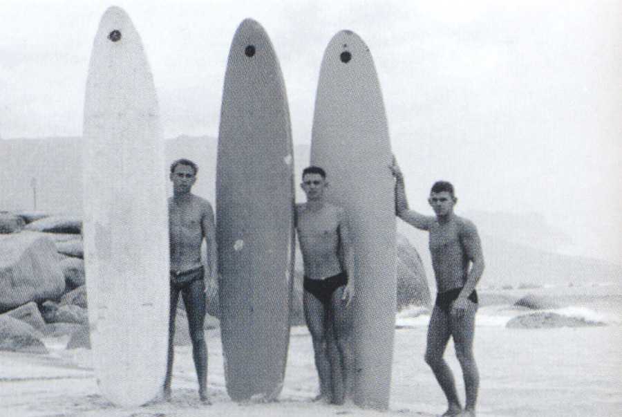surfers at Glen Beach in the mid 1950s