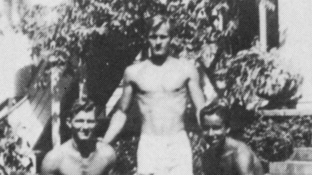 Dickie Cross (second from right), Waikiki, 1943