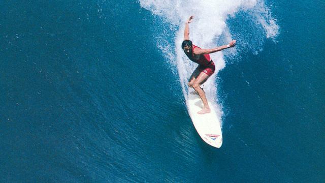 Mark Richards, 1986 Billbong Pro, Waimea Bay. Photo: Sato