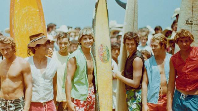 Surf contest at Club Waikiki, 1970
