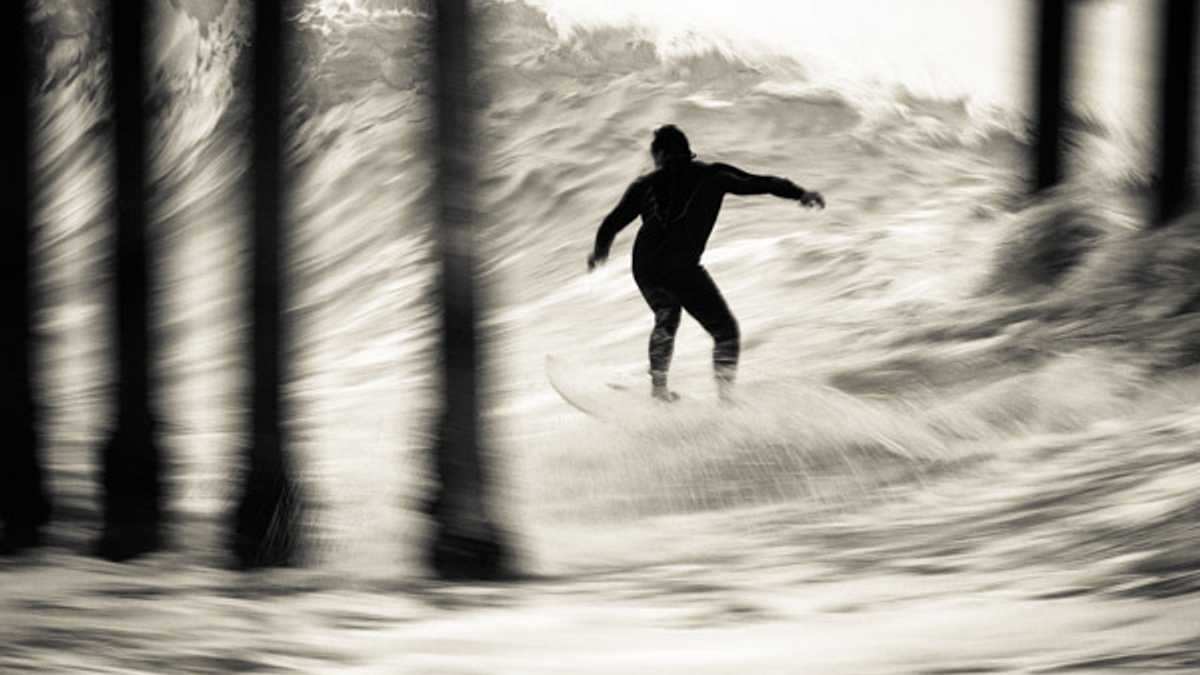 shoot the pier | Encyclopedia of Surfing