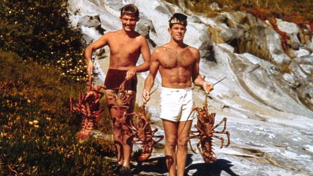 LA surfers with lobsters, 1936