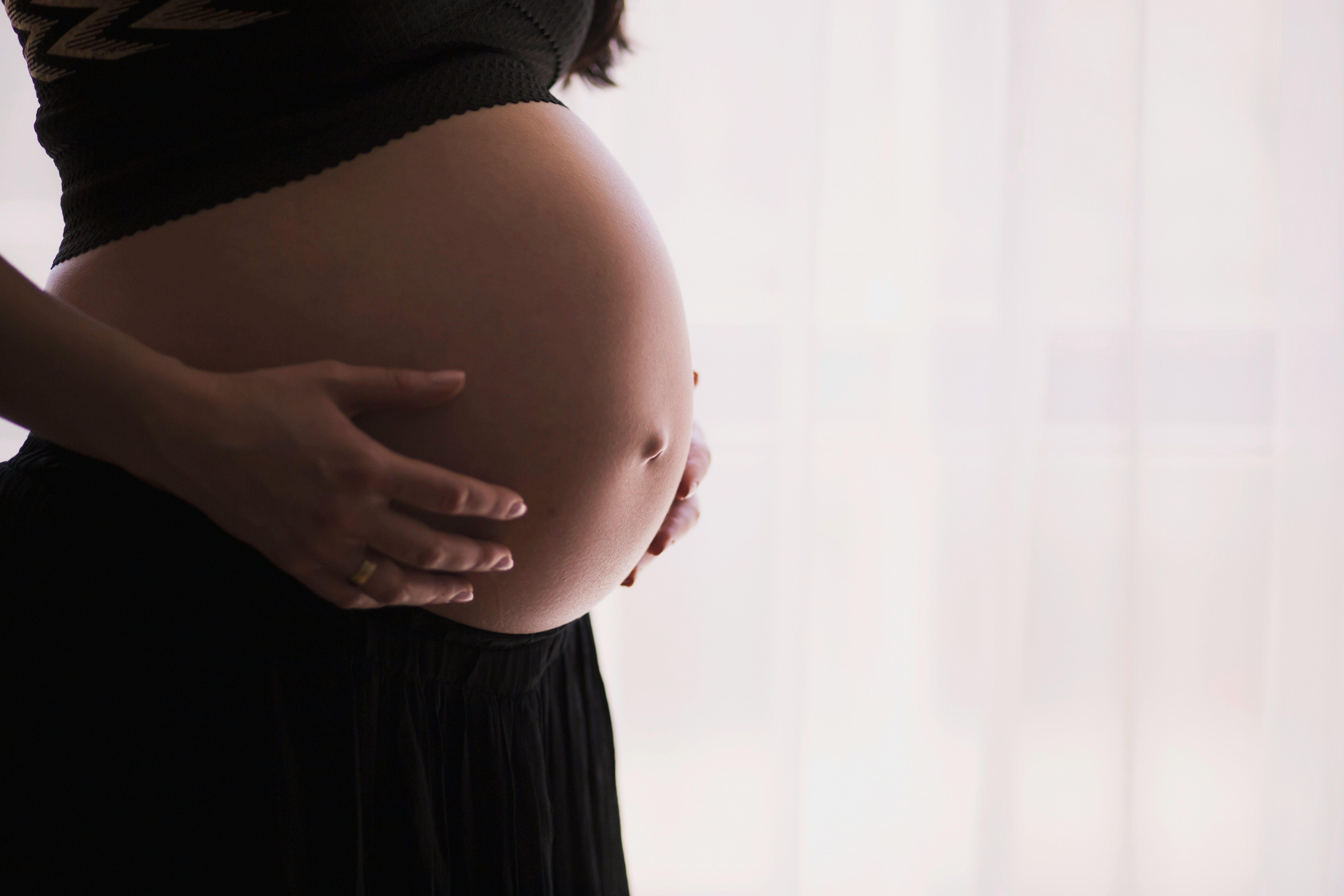 Ostéopathie et grossesse : bienfaits pour la femme enceinte