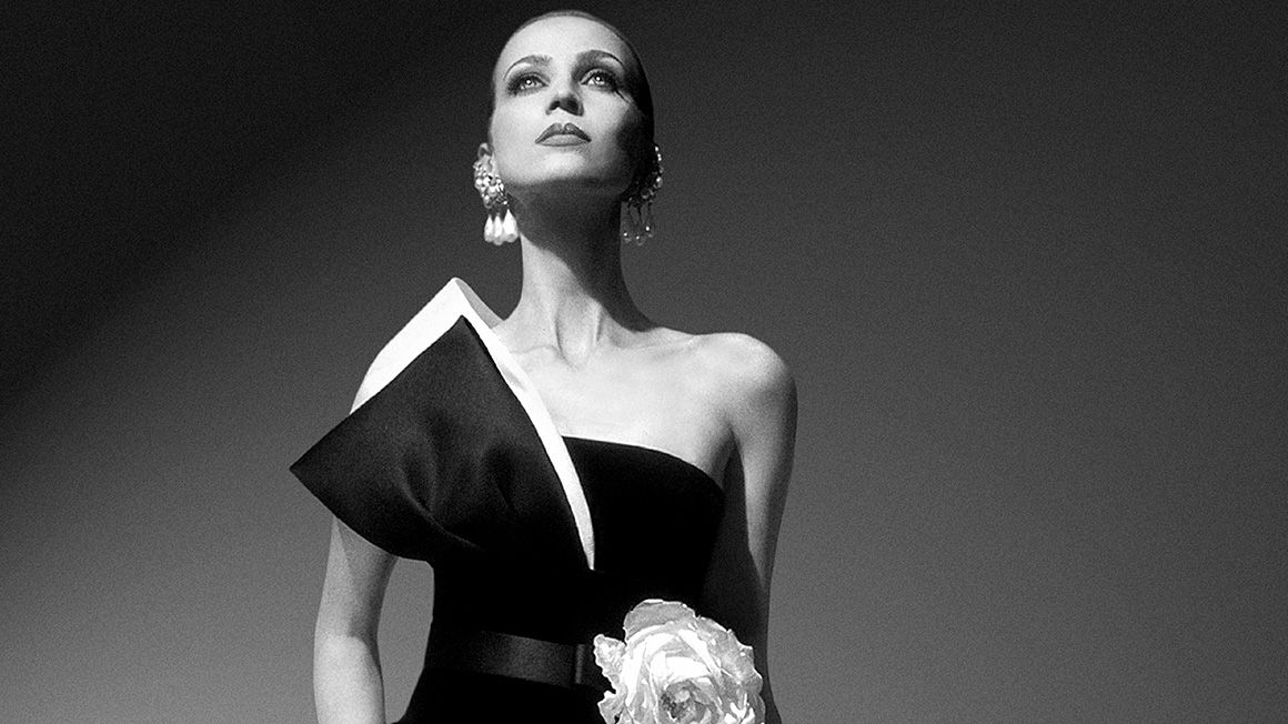 Natasha Oakley White And Black Christian Dior Strapless Midi Dress Spring  Summer 2020  SASSY DAILY Fashion News