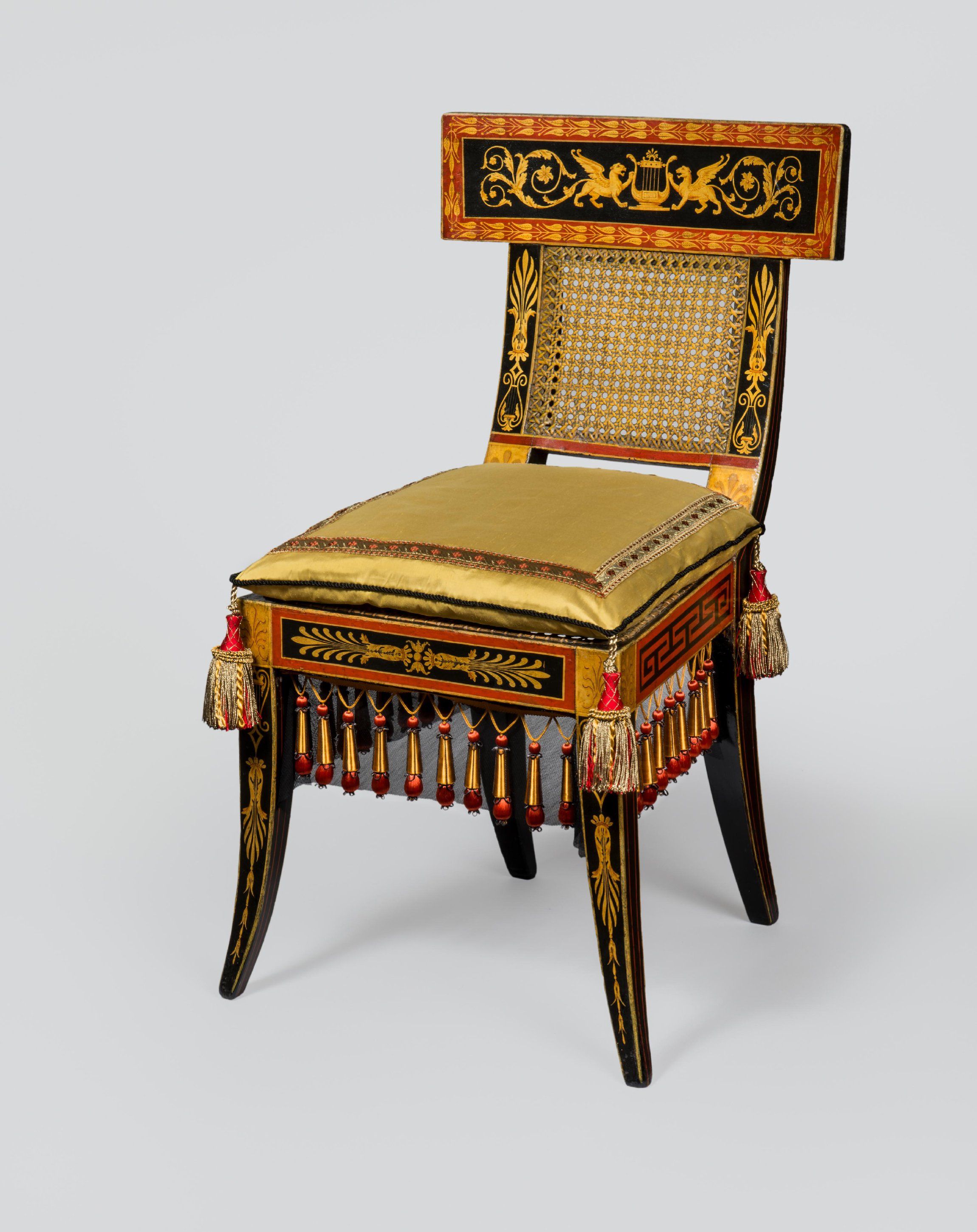 classical-splendor-painted-furniture-for-a-grand-philadelphia-house