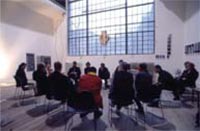 <b>Fig. G</b> Pistoletto leading discussion in
his sculpture master class at the
Academy of Fine Arts in Vienna,
c. 1997. © University Archive of the
Academy of Fine Arts, Vienna