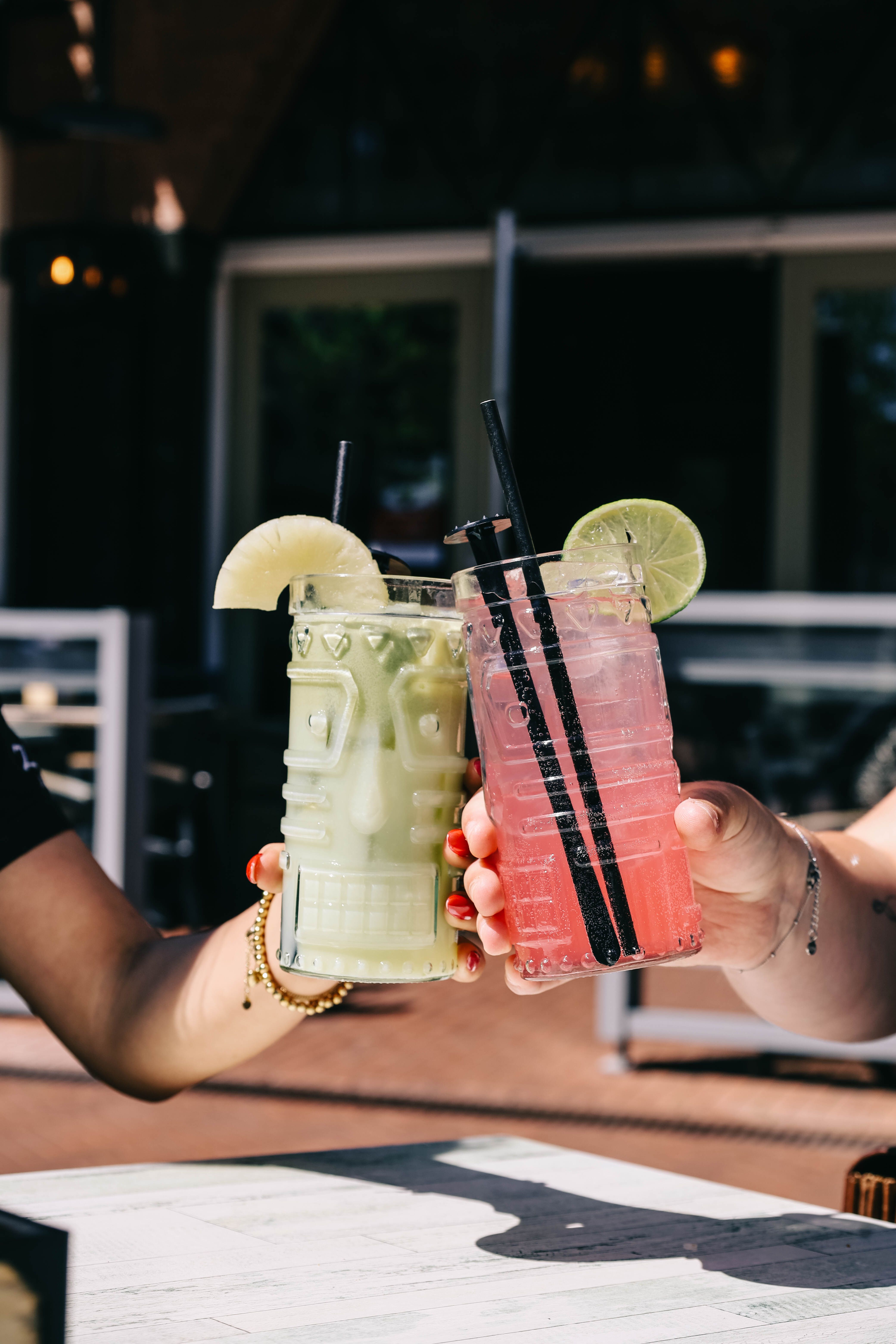 Proost met cocktails