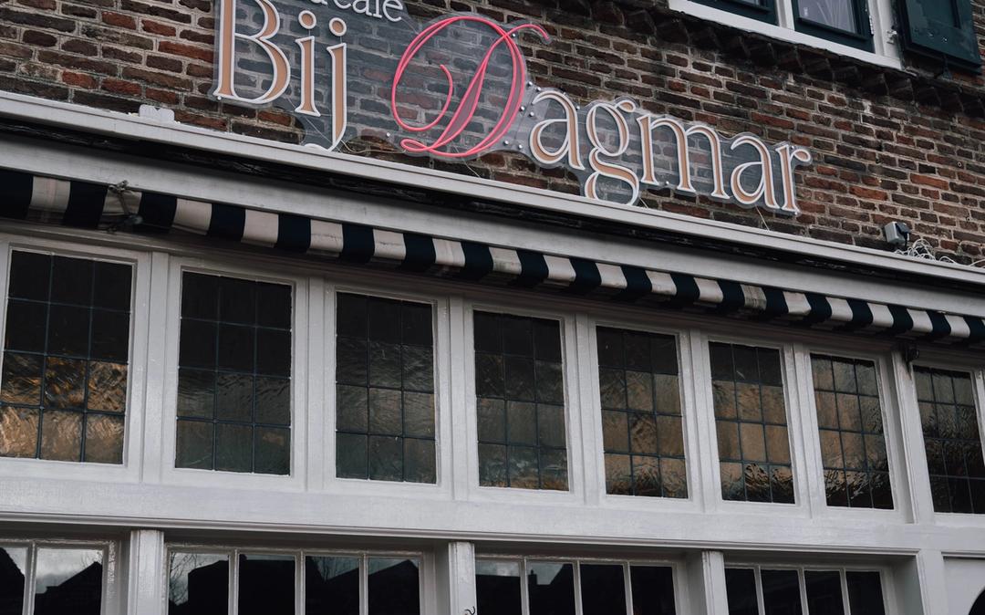 Het restaurant van buiten