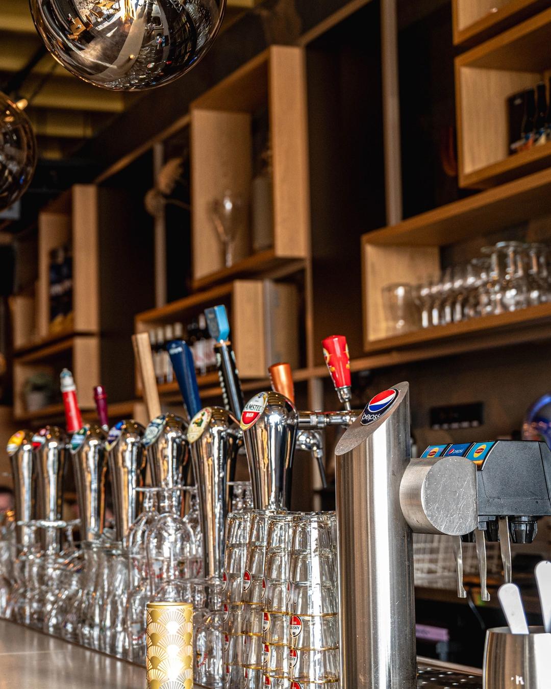 de tap en bar