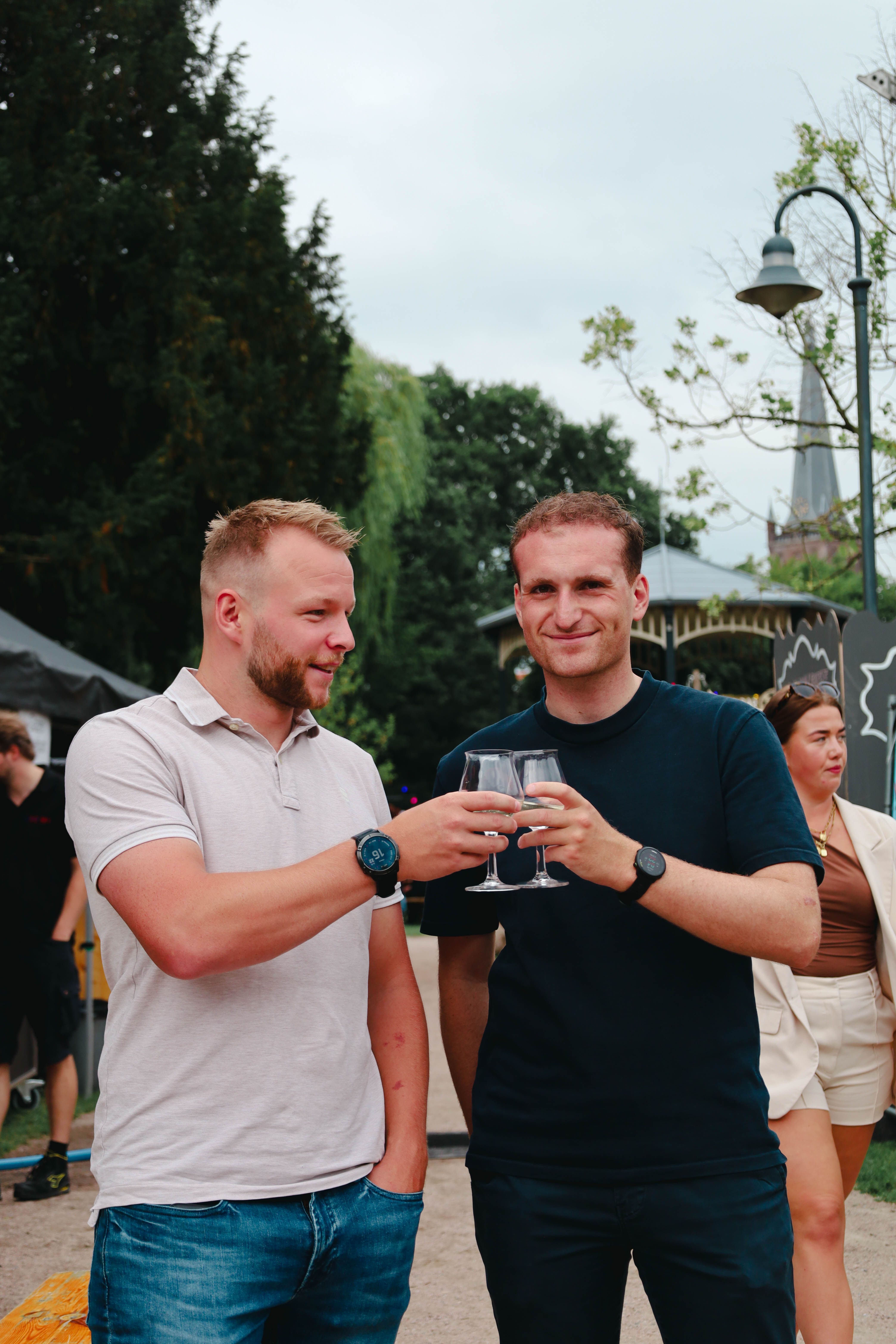 Proost met mannen