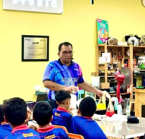 Dari Makmal ke Perpustakaan: Sains Hidup dalam Meet The Scientist Siri-6